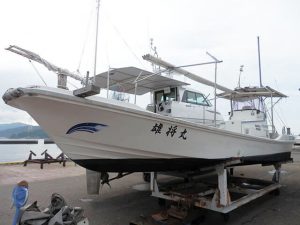 ヤマハ ドライブ船 YD-32B D385KUH H13年式 の写真1枚目