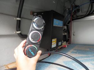 ヤマハ ドライブ船 YD-32B D385KUH H13年式 の写真7枚目