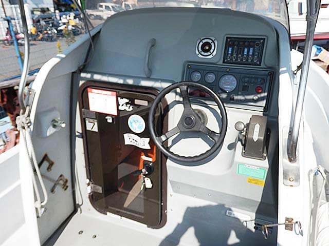 ヤンマー ドライブ船 FX22Z 4JH-TZ1 H6年式 の写真4枚目