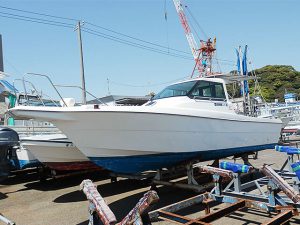 ヤンマー ドライブ船 FX26BZ 4JH3-DTZAY H22年式 の写真1枚目