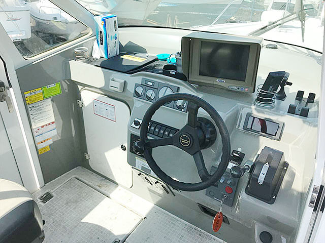 ヤンマー ドライブ船 FX26BZ 4LH-UTZAY H17年式 の写真11枚目