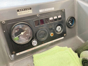 ヤンマー ドライブ船 DE28DZ 4LM-DTZ S63年式 の写真8枚目