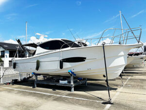 ヤンマー シャフト船 EX34A-HT 6LY440J R3年式 の写真1枚目