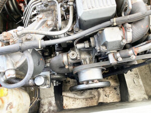 ヤンマー ドライブ船 DE28DZ 4LH-HTZAY H4年式 の写真8枚目