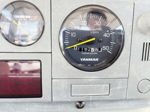 ヤンマー ドライブ船 LF26Z 4JH3-DTZAY H20年式 の写真5枚目