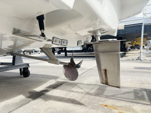 ヤンマー シャフト船 EX28C 4LV250J R4年式 の写真4枚目