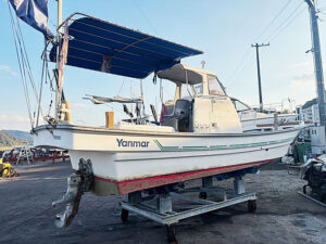 中古艇 ヤンマー DE26GZ の写真4枚目
