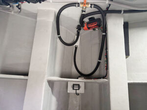 ヤマハDFR33機関室(1)