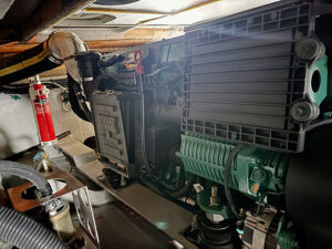 ヤマハDFR33機関室(7)