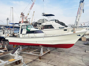 中古艇 ヤンマー DE28 右舷側全体