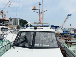 ヤンマー 中古艇 DE28 屋根 天井 灯火類